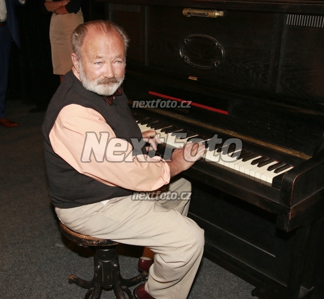 6201 Rudolf Hrusinsky