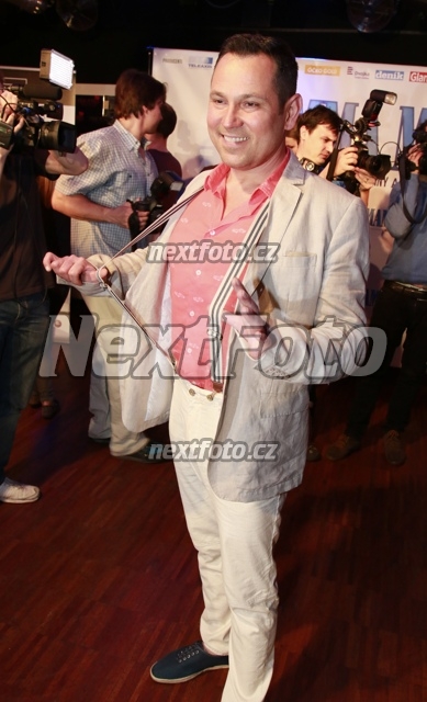 7586 Pavel Vitek