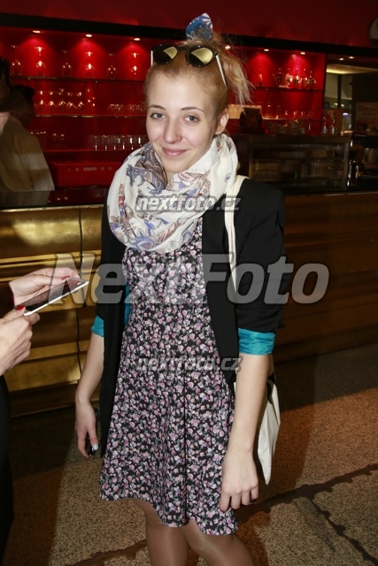 8005 Anna Slovackova