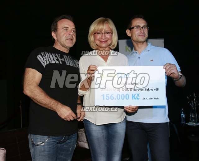 8259 Jana Paulova Jakub Smolik
