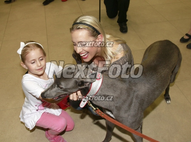 8683 Tereza Matlova Emily Ann Janeckova