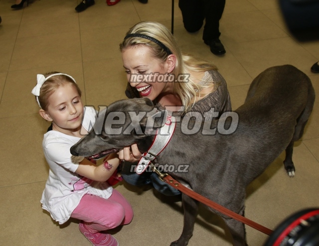 8685 Tereza Matlova Emily Ann Janeckova
