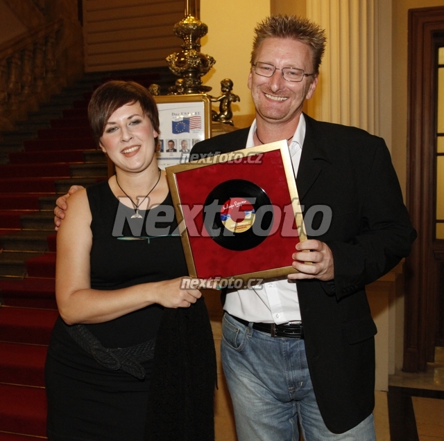 3621 Tereza Cernochova Marek Cernoch