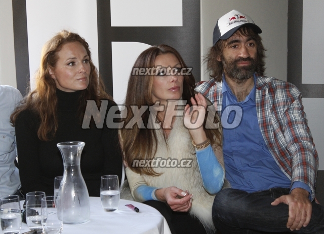 4928 Marketa Hrubesova Alice Bendova Jakub Kohak
