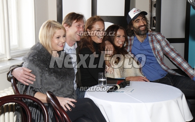 6036 Iveta Bartosova Jan Antonin Duchoslav Marketa Hrubesova Alice Bendova Jakub Kohak