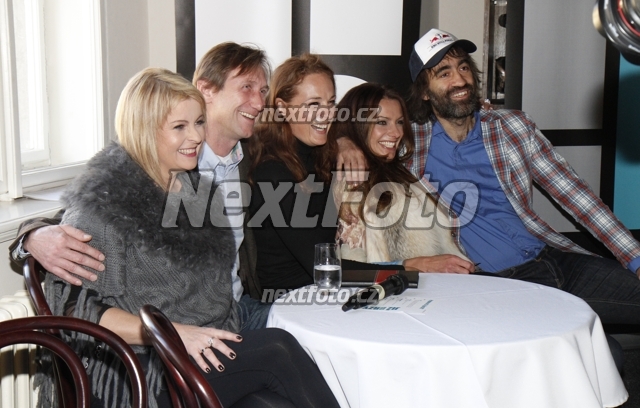 6037 Iveta Bartosova Jan Antonin Duchoslav Marketa Hrubesova Alice Bendova Jakub Kohak