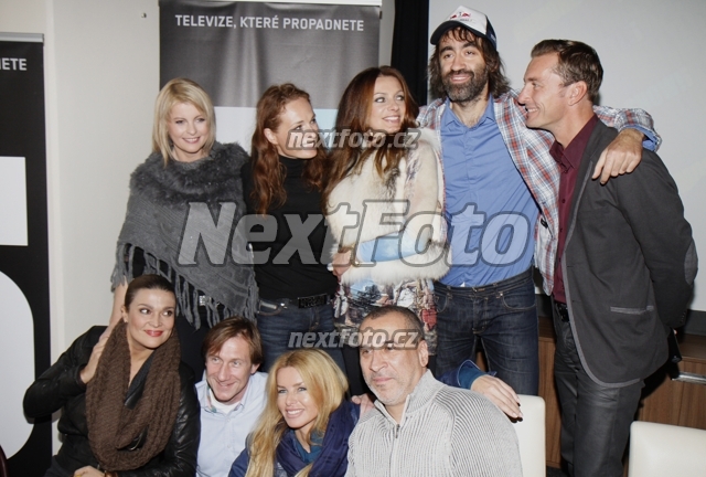 6276 Iveta Bartosova Jan Antonin Duchoslav Marketa Hrubesova Alice Bendova Jakub Kohak Petr Vondracek Zuzana Strakova David Sucharipa Mahulena Bocanova
