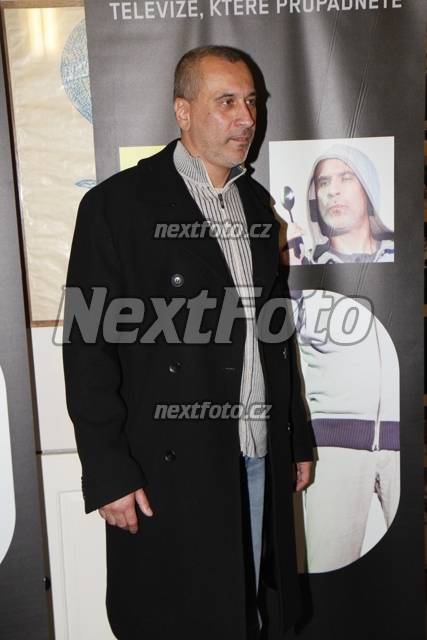 6398 David Sucharipa