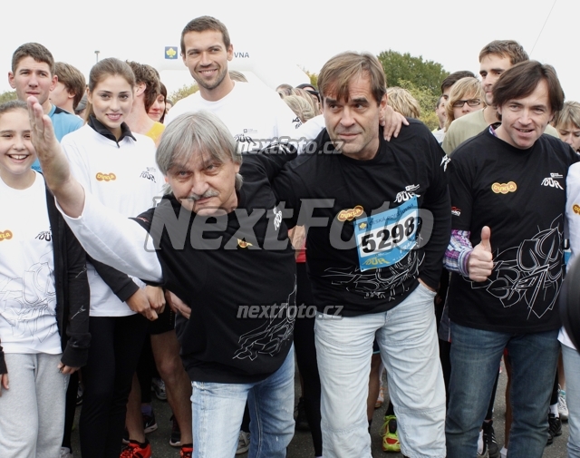 5657 Pavel Soukup Miroslav Etzler Denisa Domanska