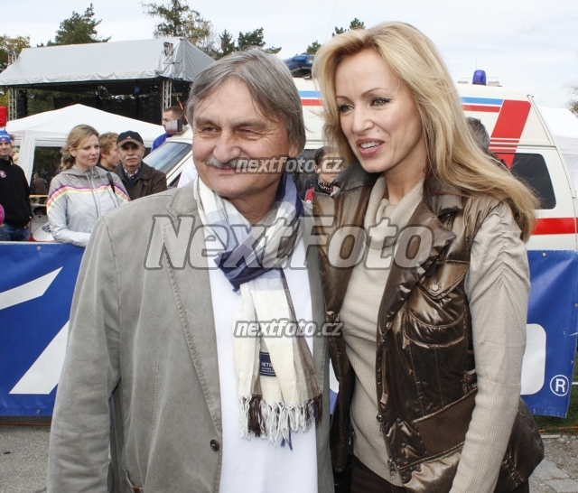 5744 Pavel Soukup Katerina Brozova