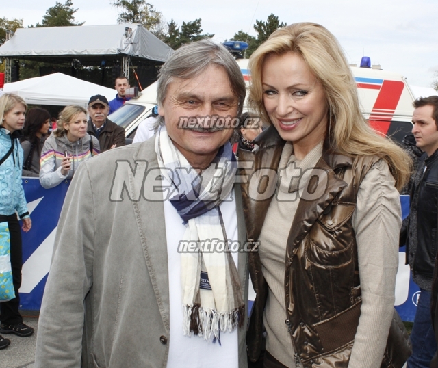 5746 Pavel Soukup Katerina Brozova