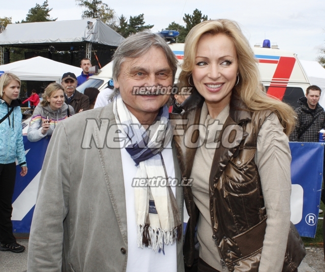 5747 Pavel Soukup Katerina Brozova