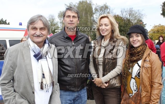 5761 Jan Zelezny Pavel Soukup Katerina Brozova Kristyna Janackova