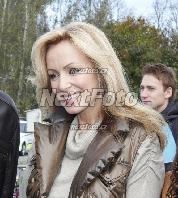 5762 Katerina Brozova