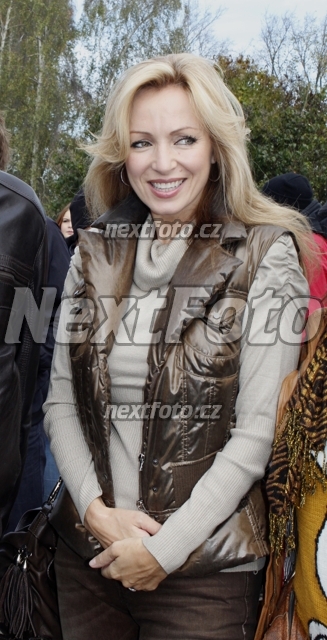 5766 Katerina Brozova