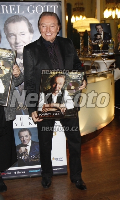 9433 Karel Gott