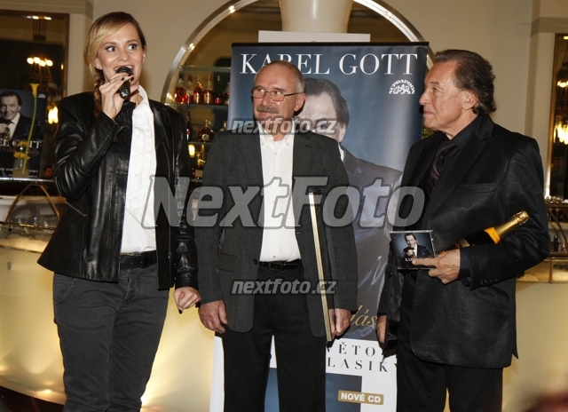 9465 Karel Gott Monika Absolonova