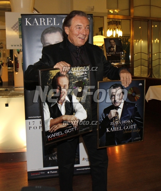 9477 Karel Gott