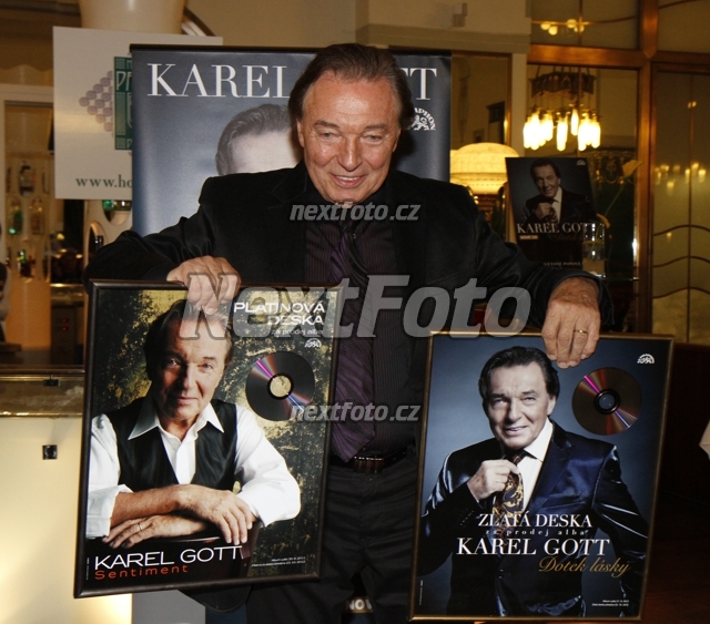 9483 Karel Gott