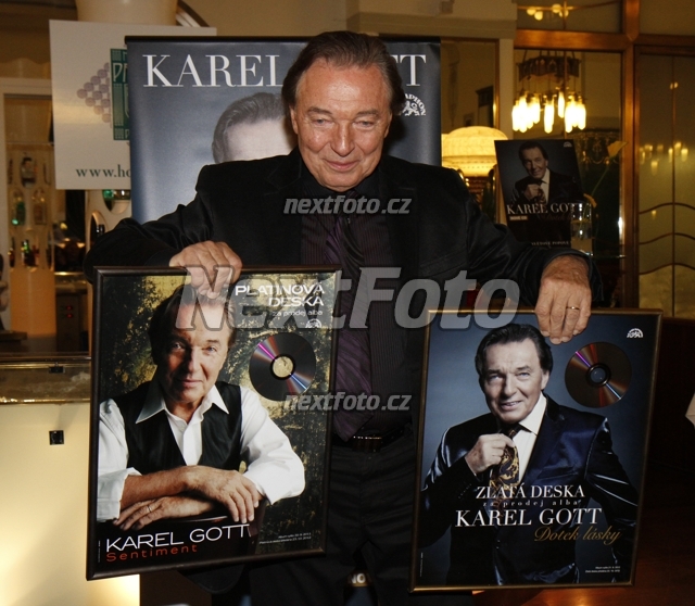 9484 Karel Gott