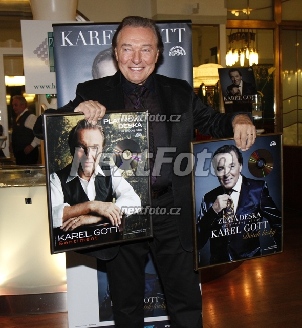 9490 Karel Gott