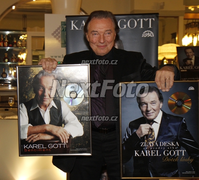 9497 Karel Gott