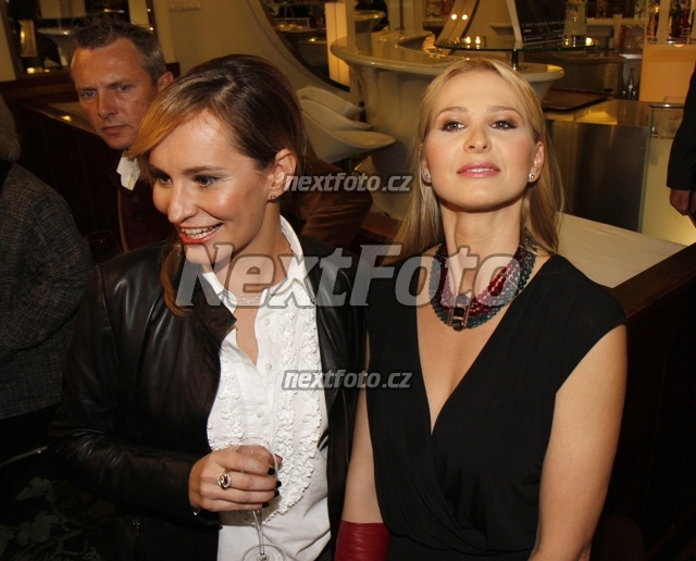 9518 Ivana Gottova Monika Absolonova