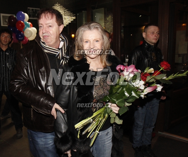 2311 Eva Pilarova Jan Kolomaznik