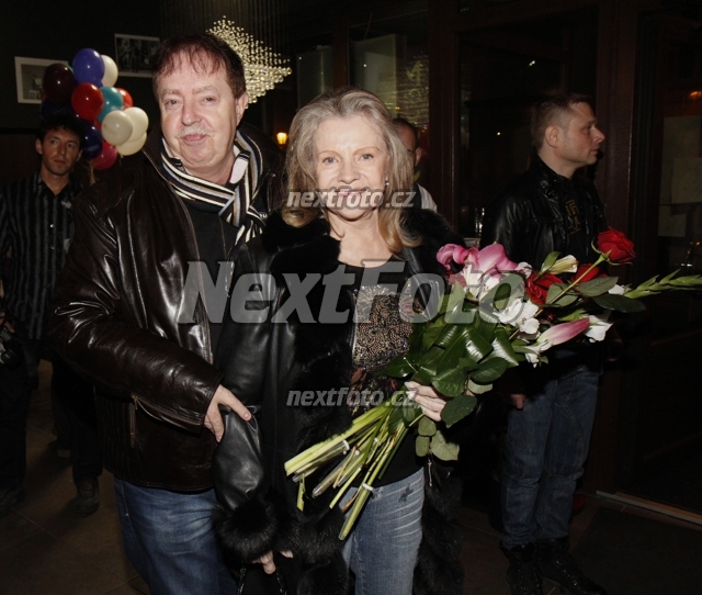 2312 Eva Pilarova Jan Kolomaznik