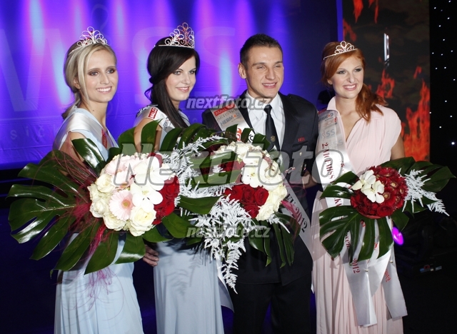 9996 Dominika Adamciova Tereza Linhova Veronika Kostalova Lukas Dacik