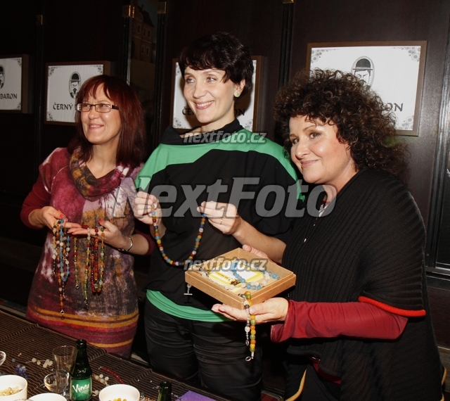 3180 Katerina Cajthamlova Ester Janeckova Jitka Zelenkova