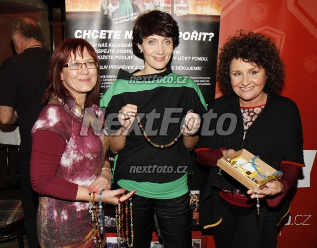 3196 Katerina Cajthamlova Ester Janeckova Jitka Zelenkova