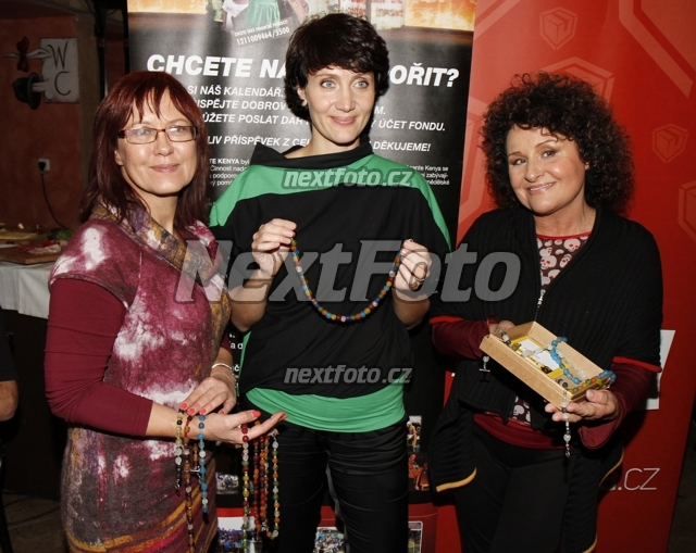 3199 Katerina Cajthamlova Ester Janeckova Jitka Zelenkova