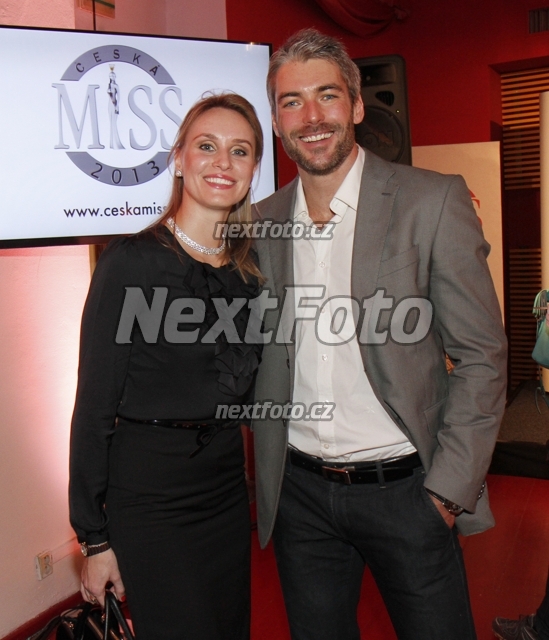 3589 Zuzana Stepanovska Josef Karas
