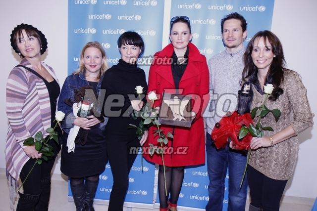 3864 Libena Rochova Tereza Pokorna Herzova Jitka Cvancarova Patrik Elias Petra Cernocka Heidi Janku