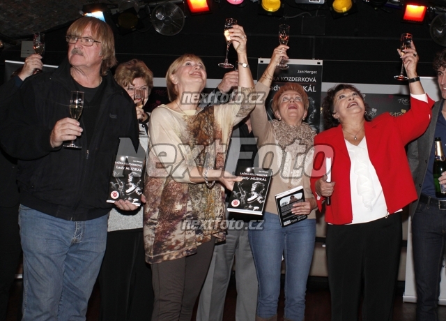 2002 Karel Vagner Eliska Balzerova Pavla Brinkova Jirina Bohdalova