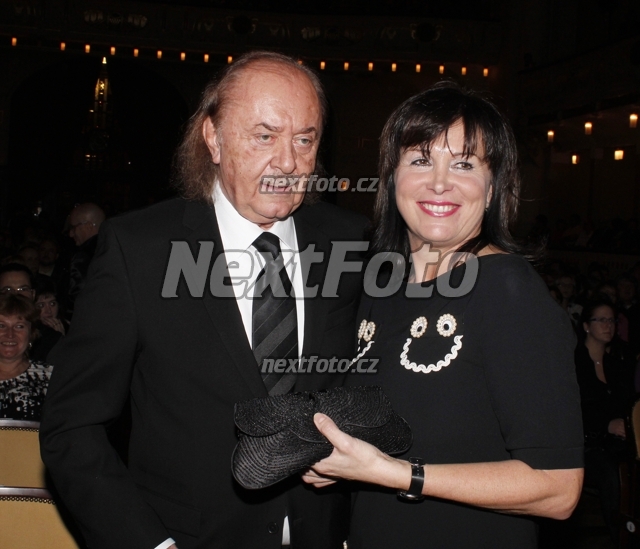 2937 Frantisek Janecek Marcela Davidova