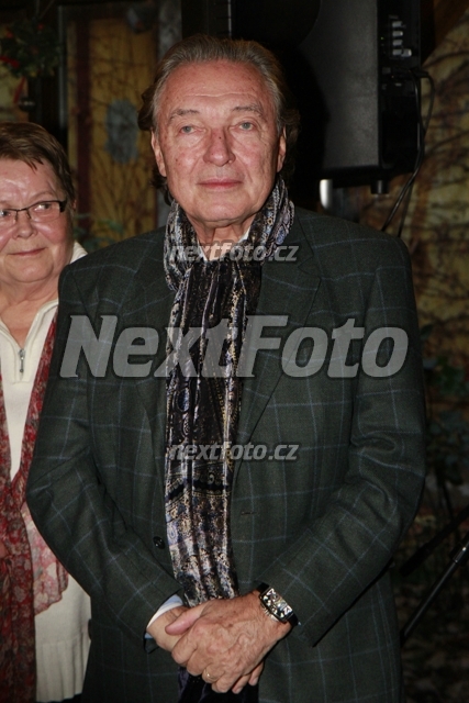 7673 Karel Gott