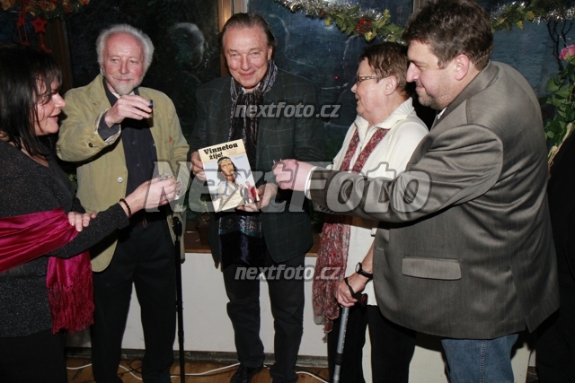 7710 Michaela Remesova Karel Gott Stanislav Fiser Jana Drbohlavova Roman Schuster