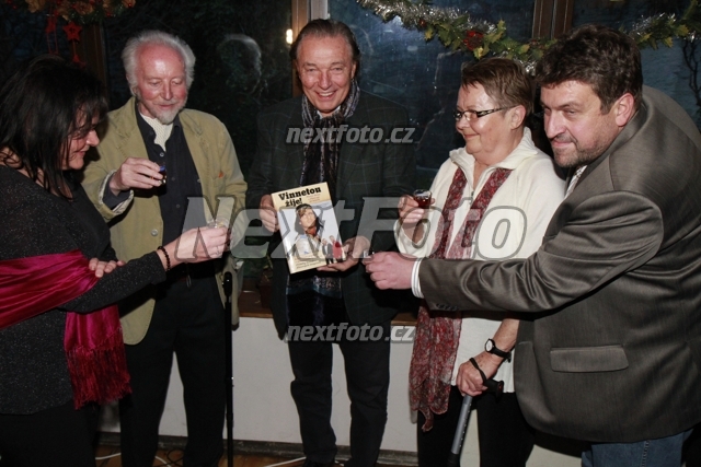 7713 Michaela Remesova Karel Gott Stanislav Fiser Jana Drbohlavova Roman Schuster
