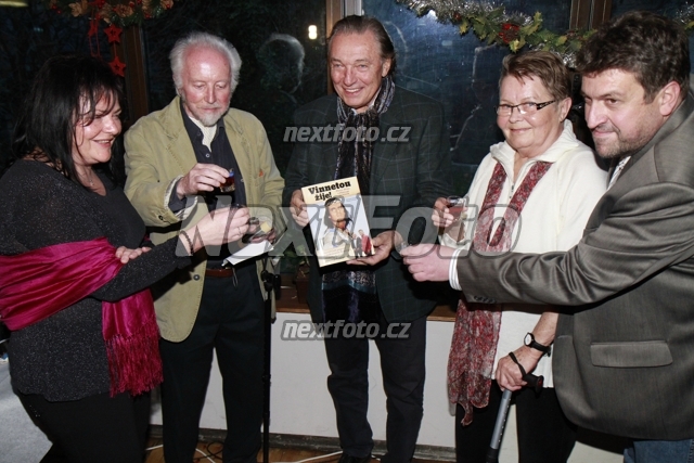 7714 Michaela Remesova Karel Gott Stanislav Fiser Jana Drbohlavova Roman Schuster