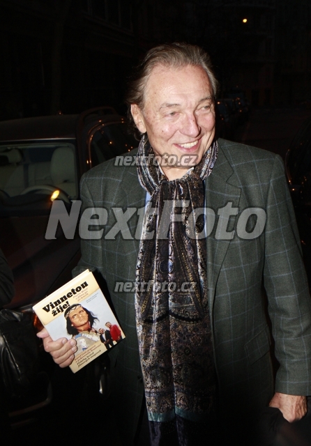 7756 Karel Gott