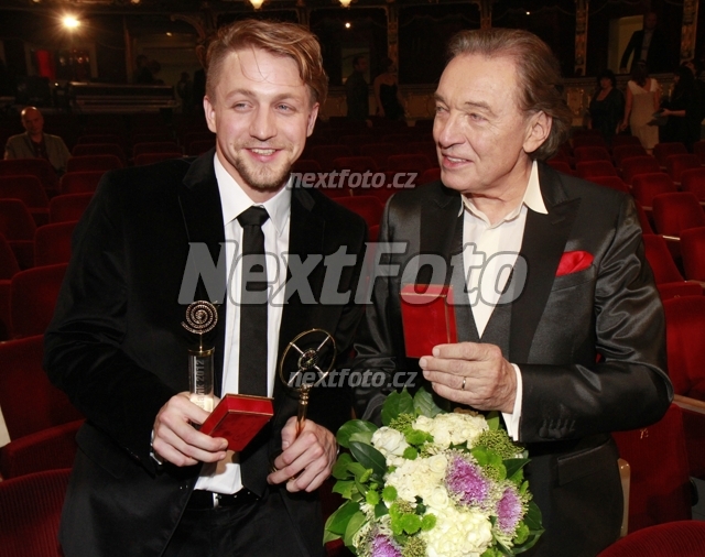 8983 Tomas Klus Karel Gott