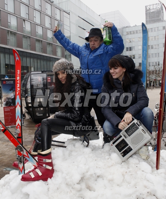 6017 Roman Skamene Olga Lounova Marta Jandova