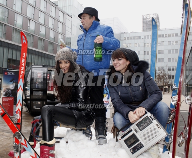 6032 Roman Skamene Olga Lounova Marta Jandova