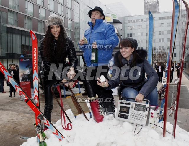 6049 Roman Skamene Olga Lounova Marta Jandova