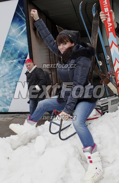 6107 Marta Jandova