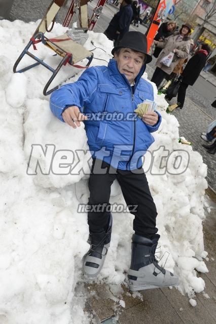 7208 Roman Skamene