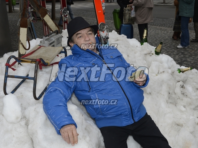 7217 Roman Skamene