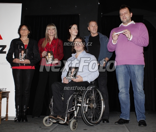 7060 Marta Kubisova Chantal Poullain Jan Potmesil Katerina Moravcova Milan Hein